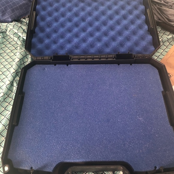 A travel case for ps4 - Picture 4 of 4